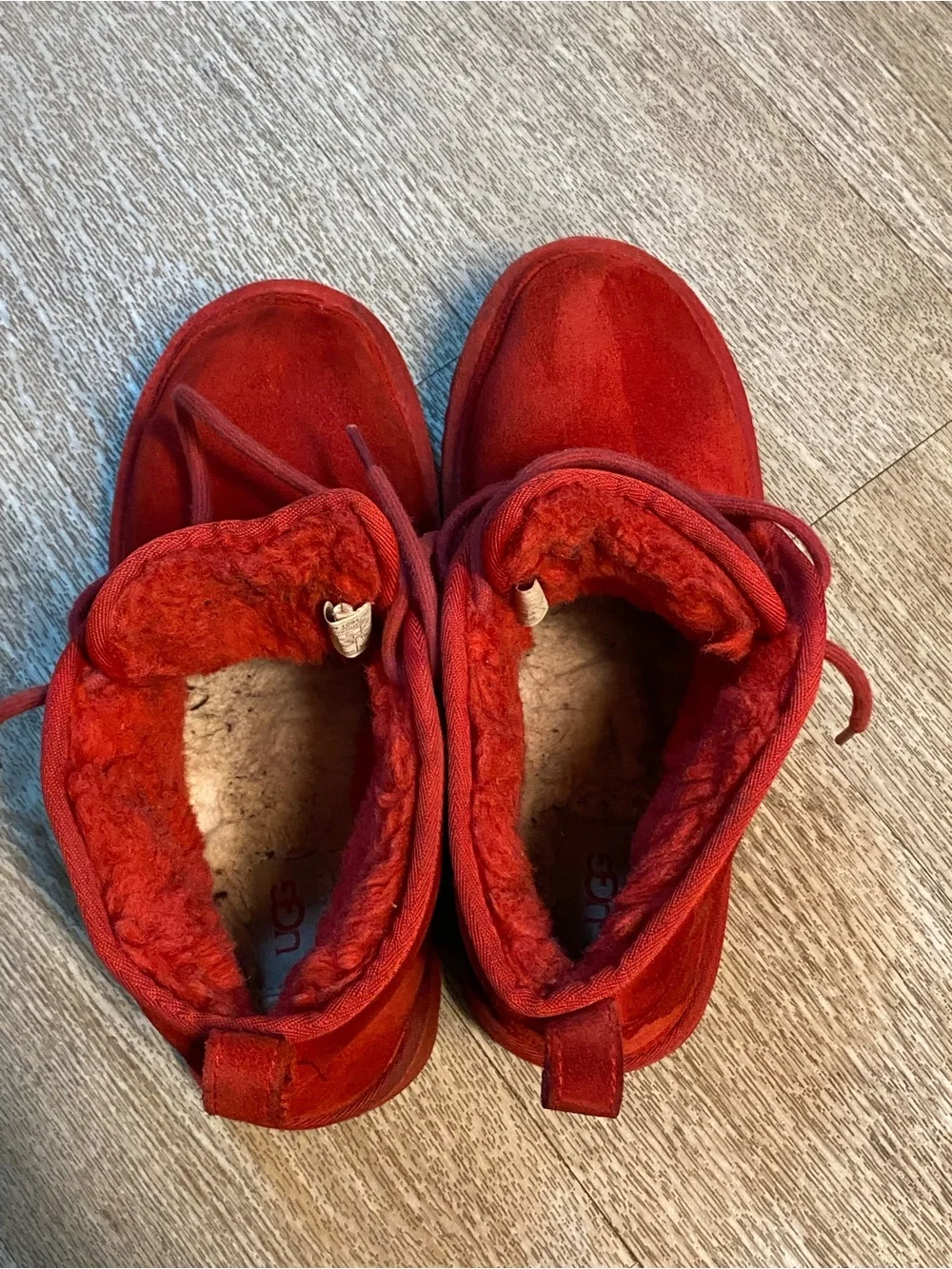 UGG NEUMEL RED WOMENS BOOTS SIZE 8